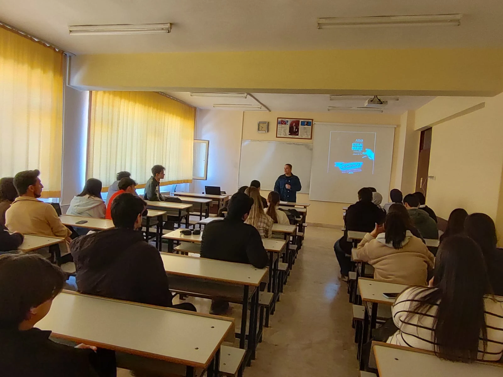 Akören Ali Rıza Ercan MYO’da İstiklal Ruhu: "Kabulünün 105. Yılında İstiklal Marşı" Konferansı